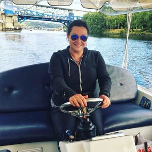 Meet your Posher, Melissa